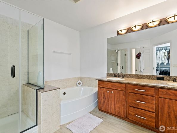4608 NE 6th Place, Renton WA 98059