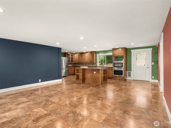 6415 190th Street SW, Lynnwood WA 98036
