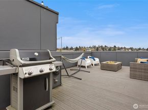 4710 37th Avenue SW B, Seattle WA 98126
