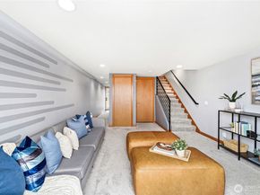4710 37th Avenue SW B, Seattle WA 98126