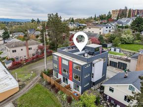 4710 37th Avenue SW B, Seattle WA 98126