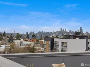 4710 37th Avenue SW B, Seattle WA 98126