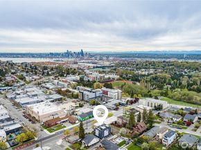 4710 37th Avenue SW B, Seattle WA 98126