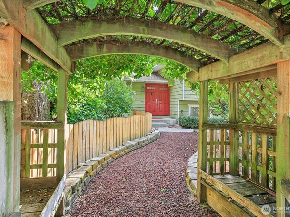 3124 198th Place SE, Bothell WA 98012
