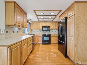 3124 198th Place SE, Bothell WA 98012