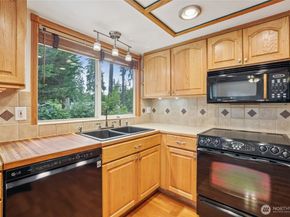 3124 198th Place SE, Bothell WA 98012