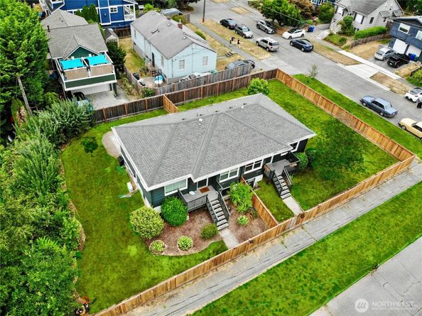 3016 & 3014 E Denny Way, Seattle WA 98122