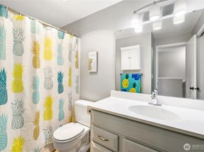 957 12th Street NE 1013, Auburn WA 98002