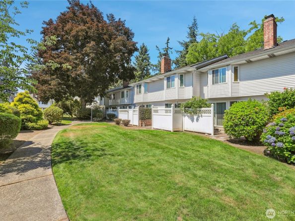 957 12th Street NE 1013, Auburn WA 98002