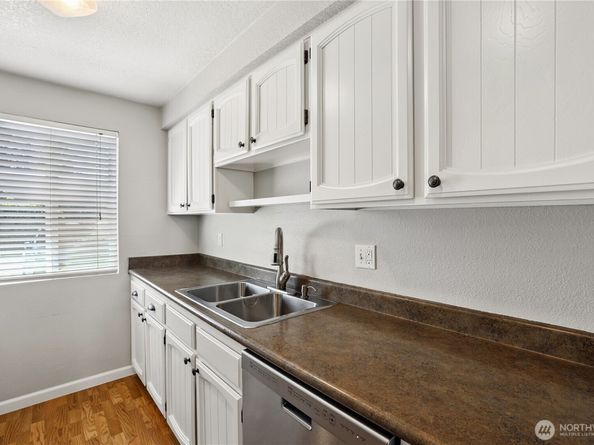957 12th Street NE 1013, Auburn WA 98002
