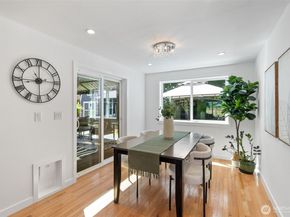 20932 3rd Avenue W, Lynnwood WA 98036