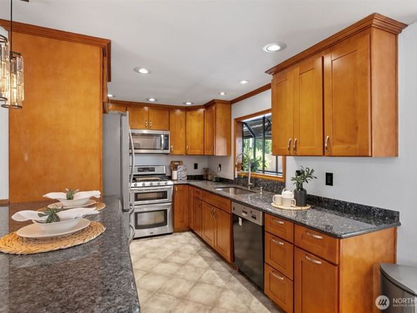 20932 3rd Avenue W, Lynnwood WA 98036