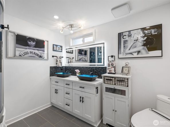 20932 3rd Avenue W, Lynnwood WA 98036
