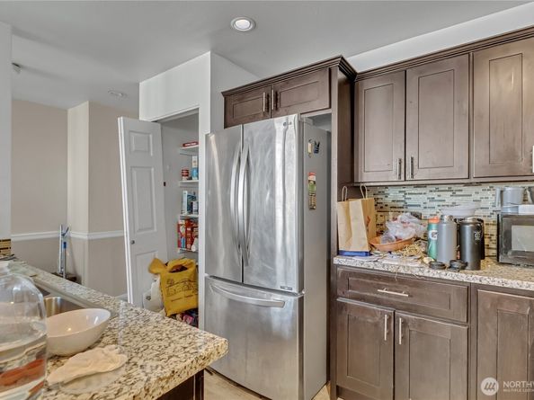 6706 S 239th Place E103, Kent WA 98032