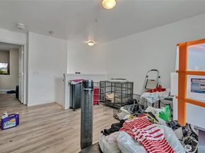 6706 S 239th Place E103, Kent WA 98032
