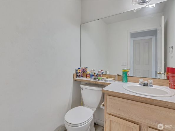6706 S 239th Place E103, Kent WA 98032