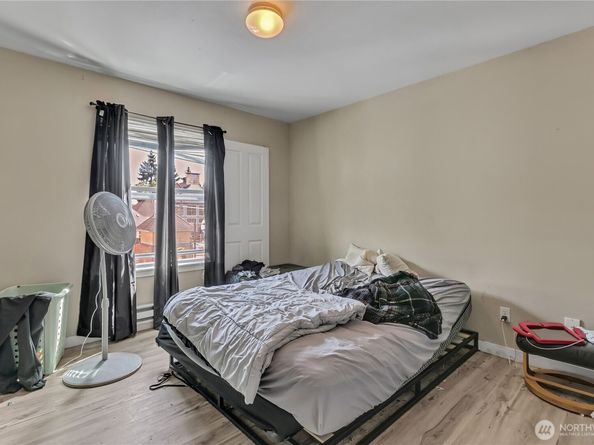 6706 S 239th Place E103, Kent WA 98032