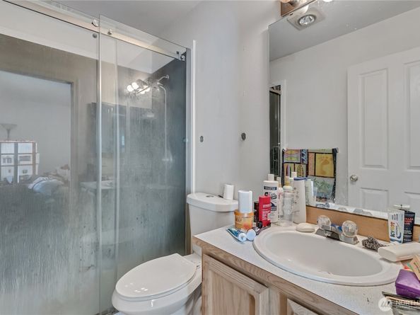 6706 S 239th Place E103, Kent WA 98032