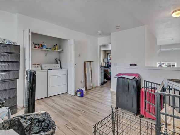 6706 S 239th Place E103, Kent WA 98032