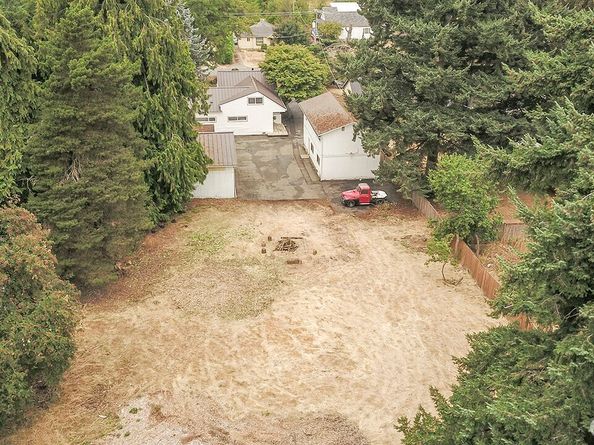 12048 10th Avenue S, Burien WA 98168