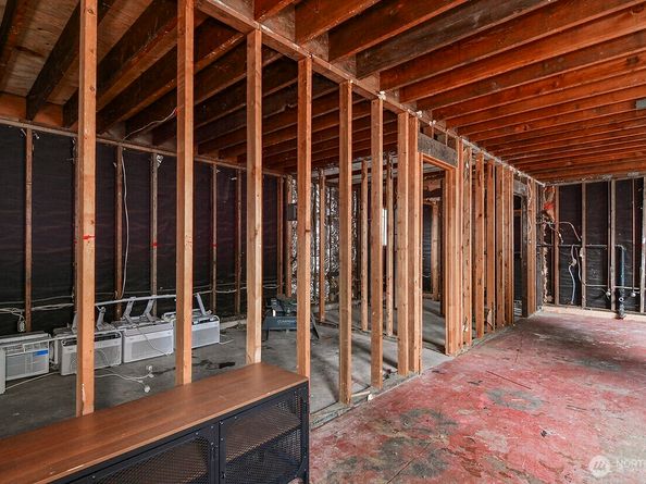 12048 10th Avenue S, Burien WA 98168