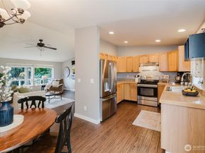 1116 Lower Marine Drive, Bremerton WA 98312