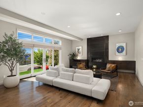 212 5th Avenue W, Kirkland WA 98033