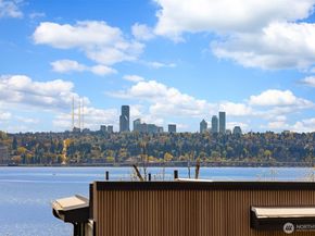 212 5th Avenue W, Kirkland WA 98033