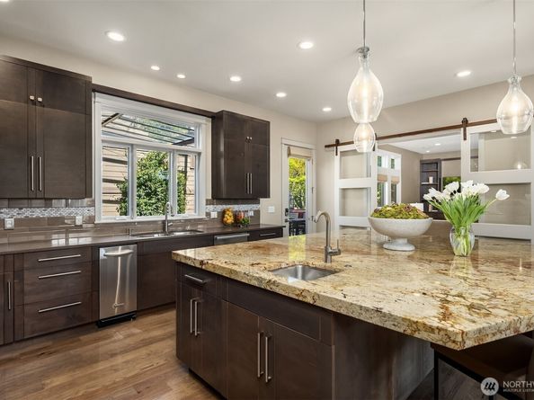 212 5th Avenue W, Kirkland WA 98033