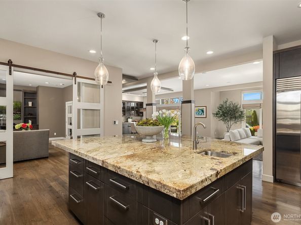212 5th Avenue W, Kirkland WA 98033