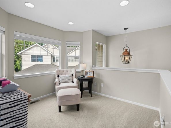 205 Newport Way NW G2, Issaquah WA 98027