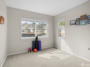 205 Newport Way NW G2, Issaquah WA 98027