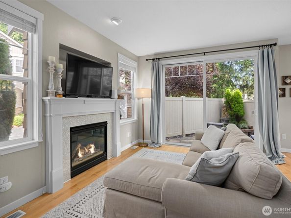 205 Newport Way NW G2, Issaquah WA 98027