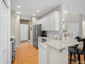 205 Newport Way NW G2, Issaquah WA 98027