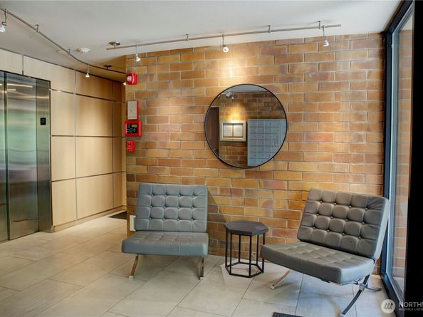 905 Cherry Street 606, Seattle WA 98104