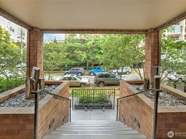 905 Cherry Street 606, Seattle WA 98104