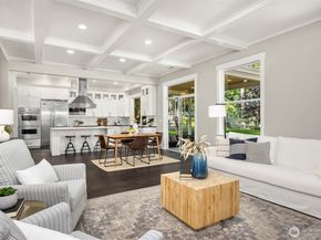10674 N Madison Avenue NE, Bainbridge Island WA 98110
