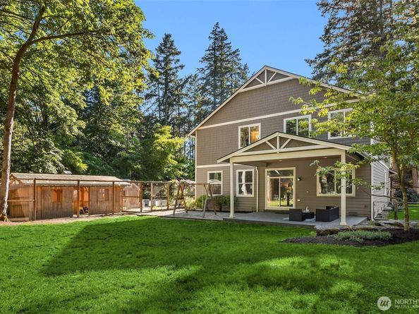 10674 N Madison Avenue NE, Bainbridge Island WA 98110