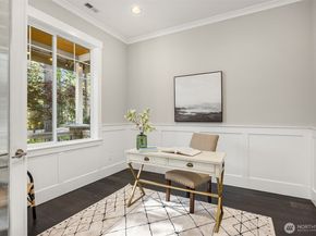 10674 N Madison Avenue NE, Bainbridge Island WA 98110