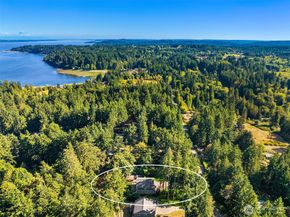 10674 N Madison Avenue NE, Bainbridge Island WA 98110