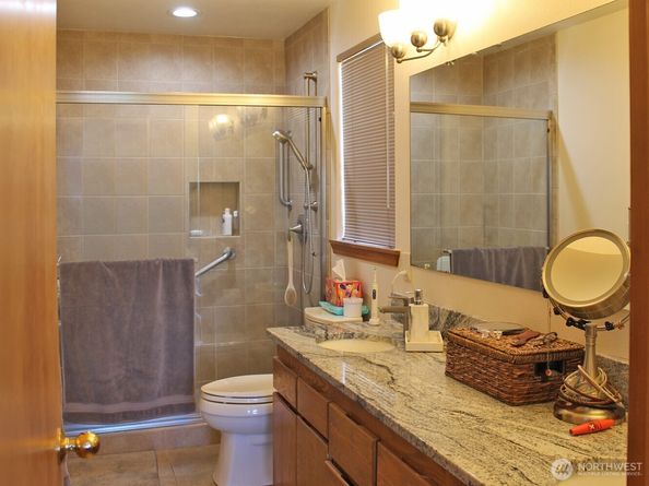 7549 E Alki View Court, Port Orchard WA 98366
