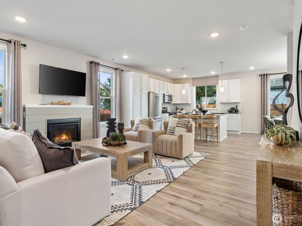 17505 NE Midnight Sun Loop, Poulsbo WA 98370