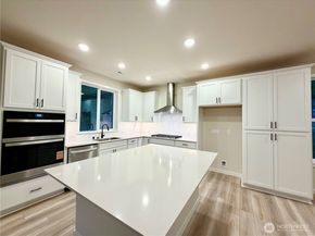 17505 NE Midnight Sun Loop, Poulsbo WA 98370