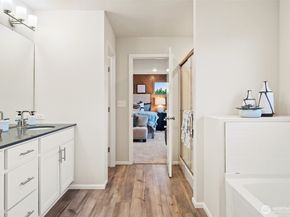 17505 NE Midnight Sun Loop, Poulsbo WA 98370