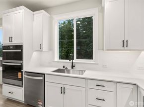 17505 NE Midnight Sun Loop, Poulsbo WA 98370