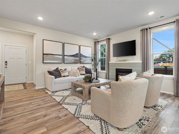 17505 NE Midnight Sun Loop, Poulsbo WA 98370