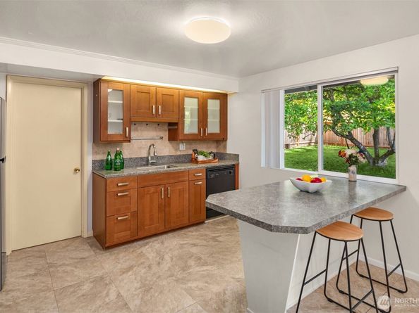 14076 117th Avenue NE, Kirkland WA 98034