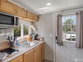 305 Alverson Boulevard, Everett WA 98201