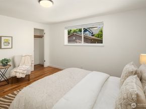 6827 25th Avenue NE, Seattle WA 98115