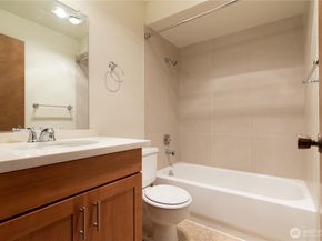 3421 SW Roxbury Street 106, Seattle WA 98126